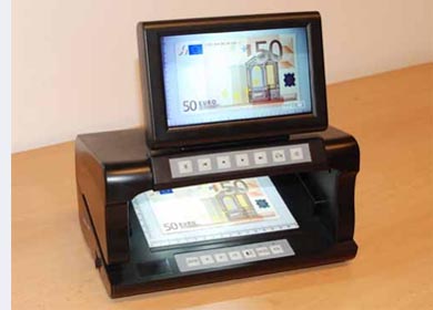 C8 и C12  - детектор  для паспортов, удостоверений личности и банкнот